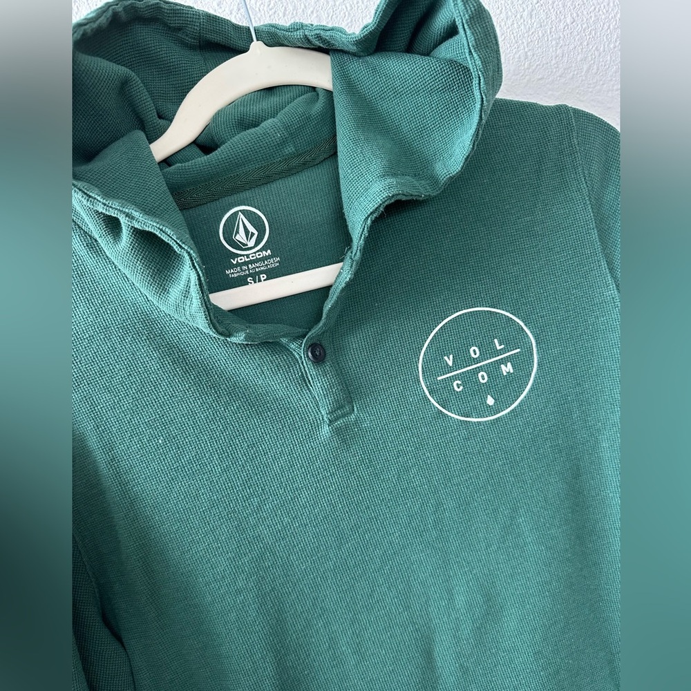 Volcom Hooded Henley - Picture 3 of 6